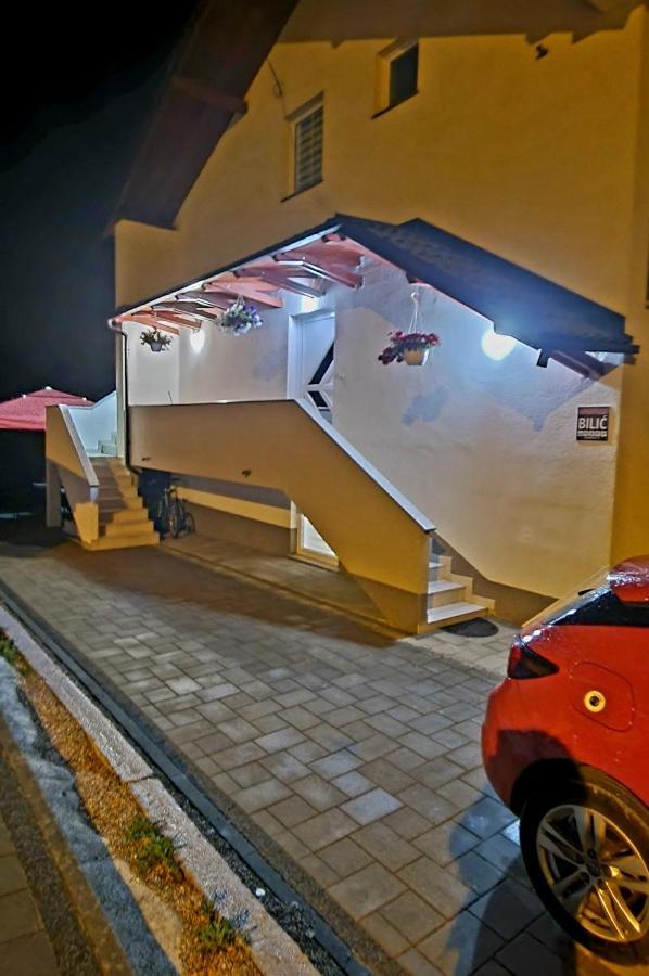 Apartmani Bilic Korenica Exterior photo