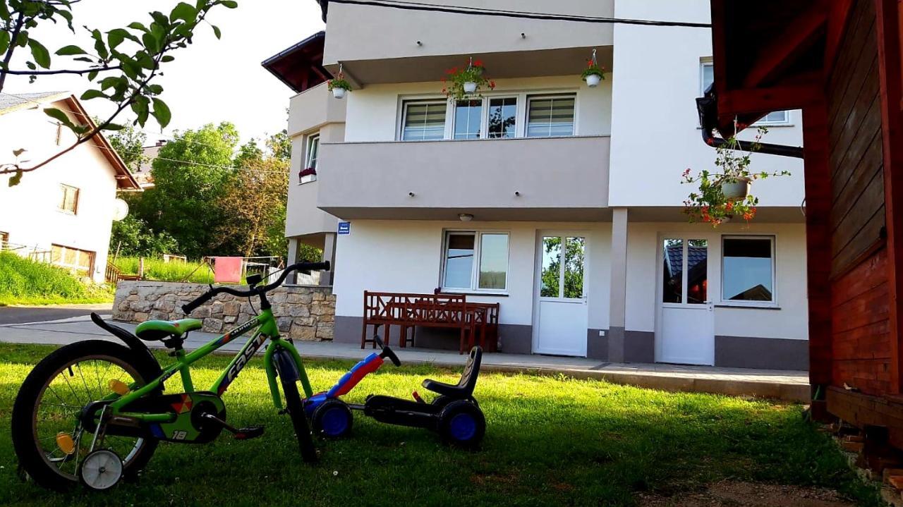 Apartmani Bilic Korenica Exterior photo